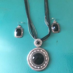 Chico’s women’s jewelry set